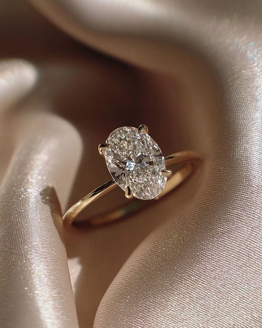 Vera Oval